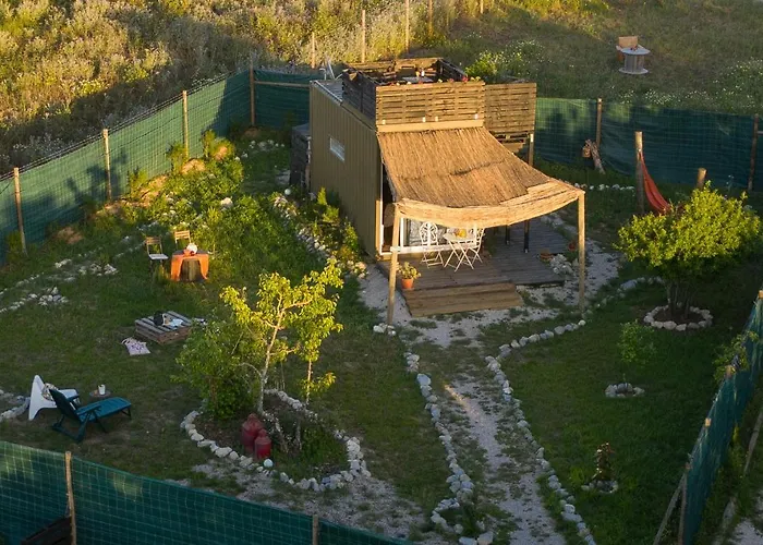Lüks kamp alanı Shanti Farm Meco